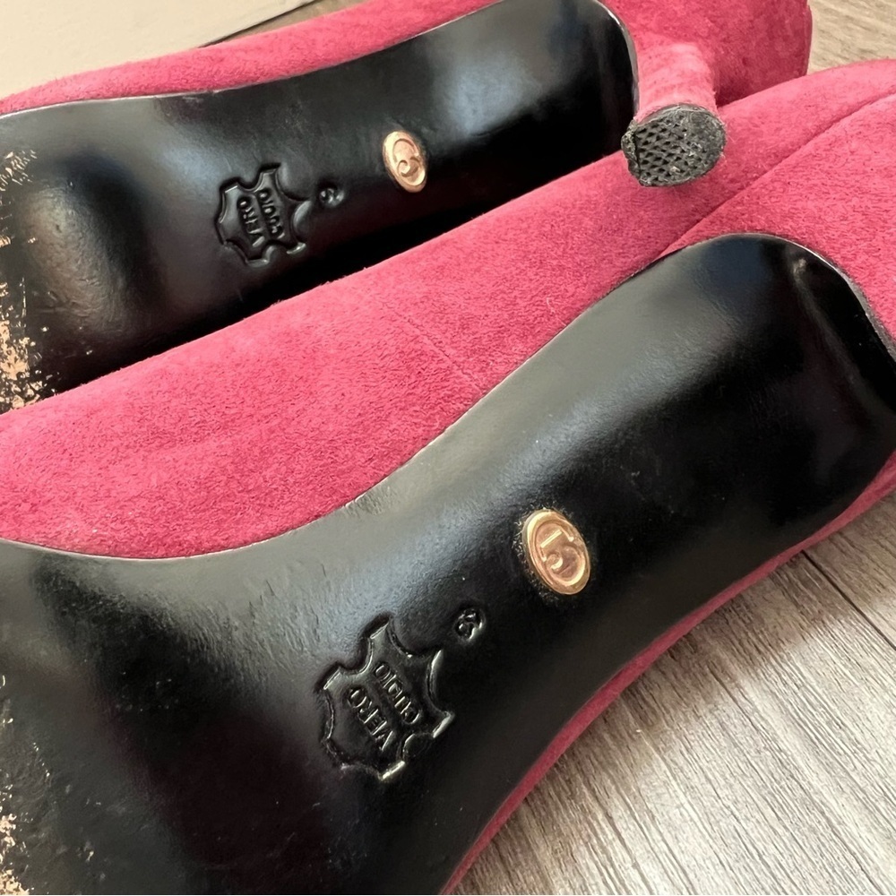 00s Charles David Magenta Pointed Toe Suede Heels Leather Sole Size W6 - Picture 5 of 8
